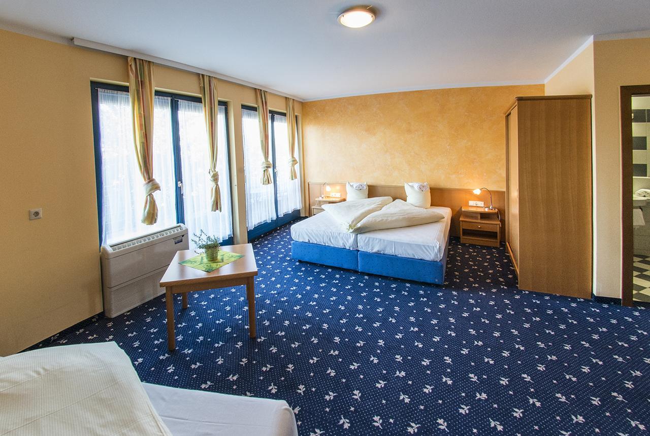 The Flames Hotel Sankt Marienkirchen bei Schärding Eksteriør billede